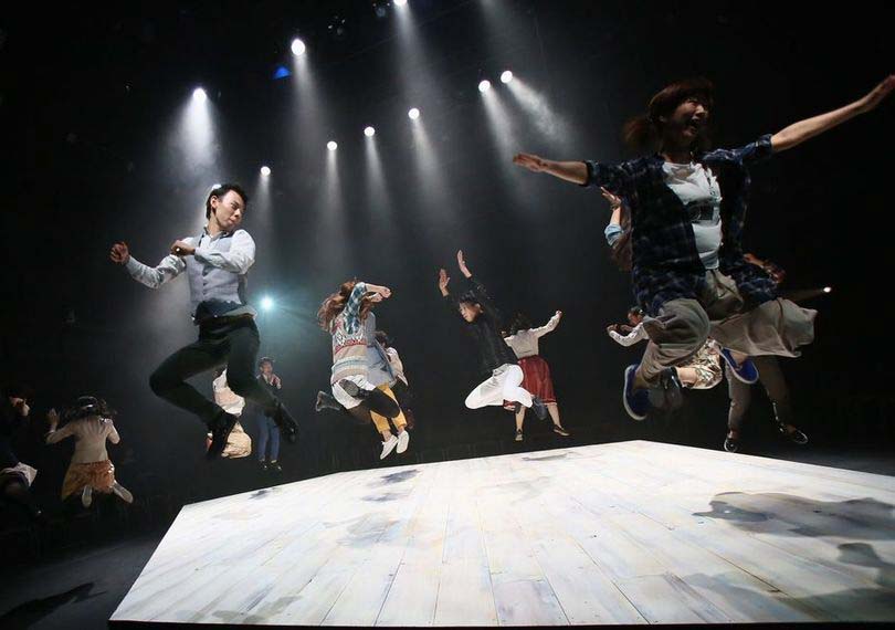 すばらしい日だ金がいる