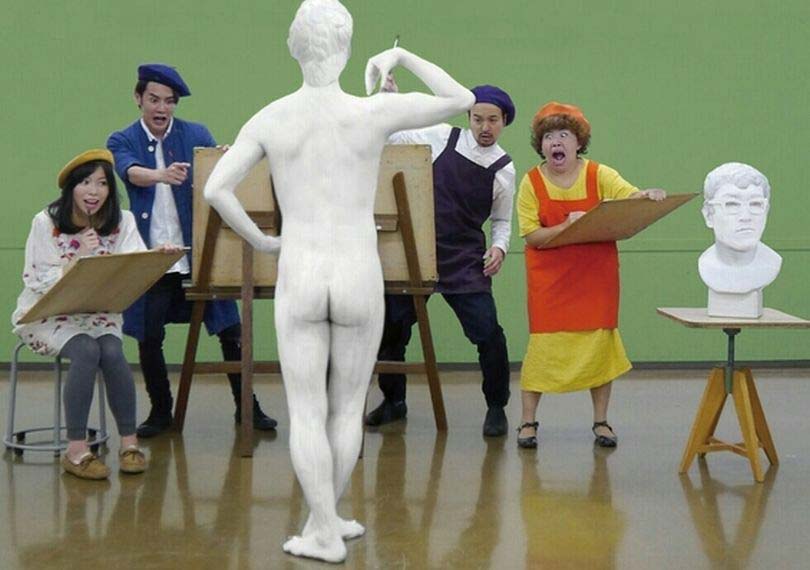 胸に迫るコント